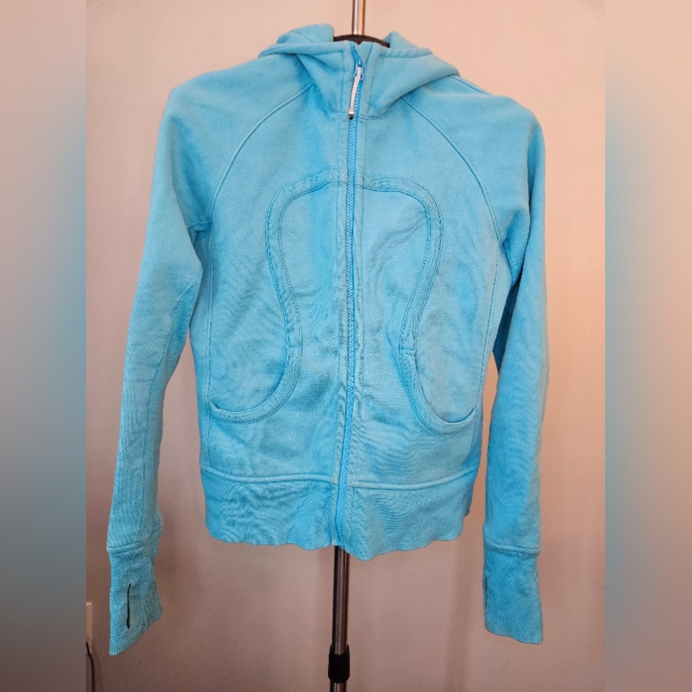 Lululemon Scuba Hoodie. Blue. Measurements in pictures.